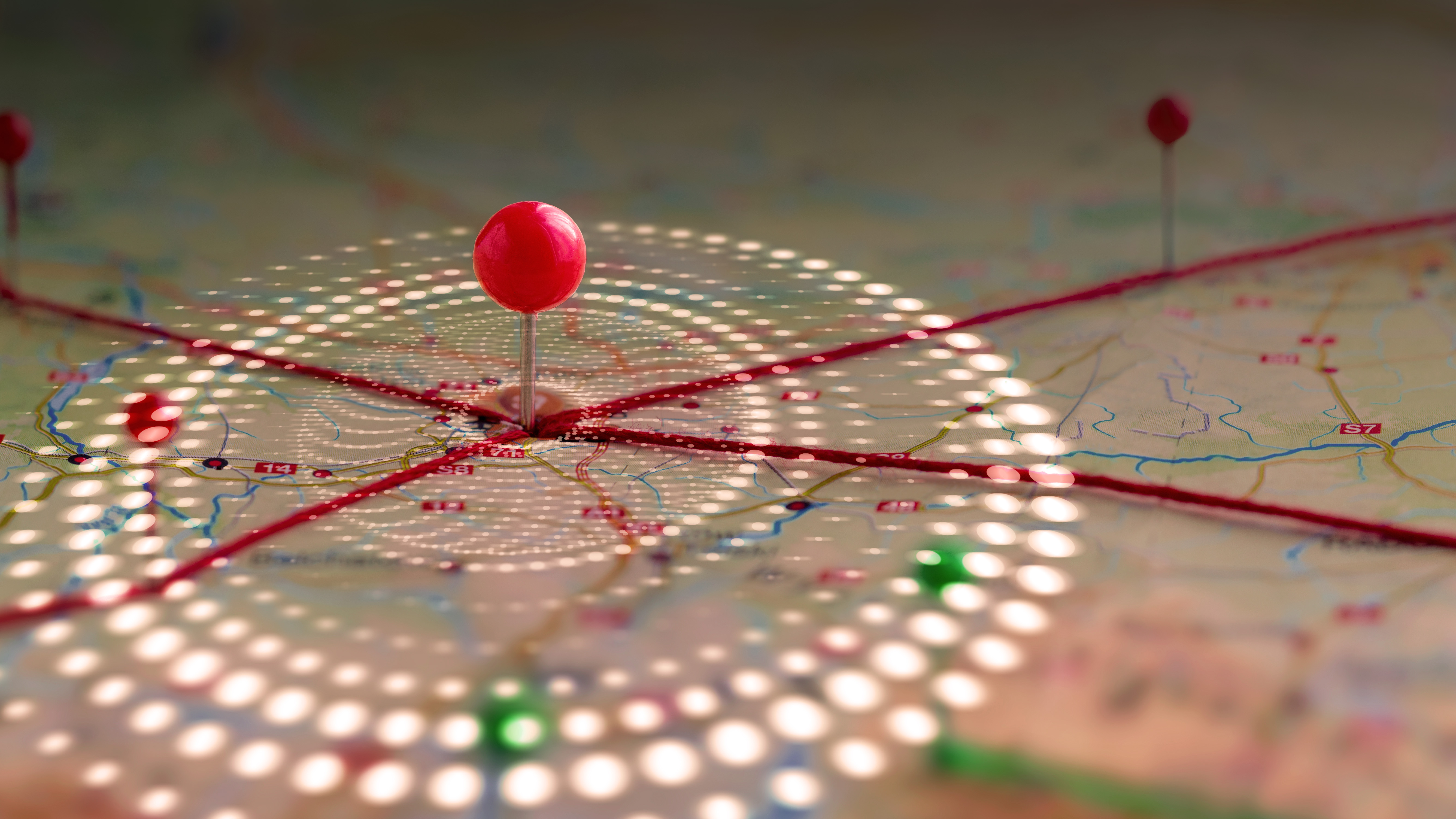 Map with the Centre of Gravity displayed around the largest pushpin