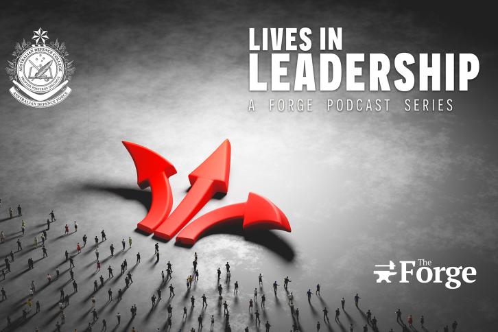 A crowd with leadership arrows