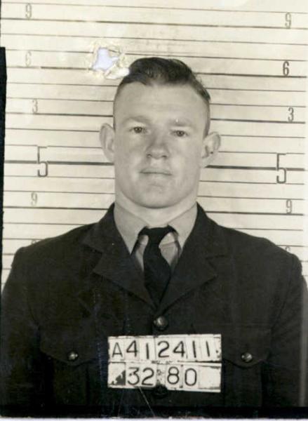 412411 Flight Sergeant Kenneth Douglas Dyce 460SQN RAAF of Coolamon, New South Wales (source: NAA) 
