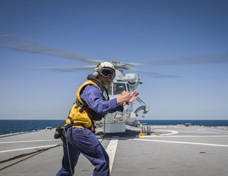 NZ Helicopter and Flight Deck Crew - Image courtesy of the NZ Defence Force
